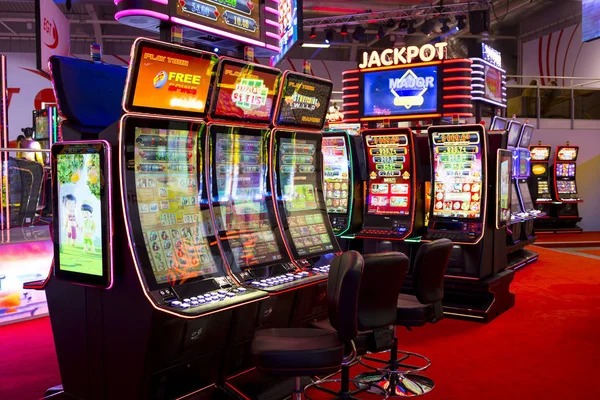 Hacksaw Gaming bonus feature and free spins screen on megajp login mobile